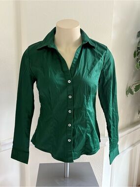 Banana Republic Emerald Green Button-Down Shirt